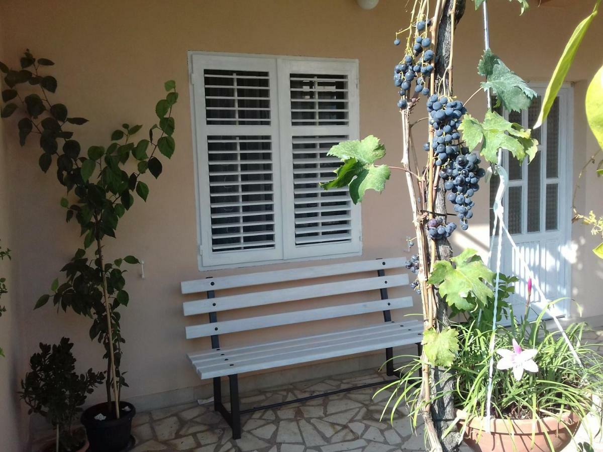 Apartament Apartman Iva Kaštela Zewnętrze zdjęcie